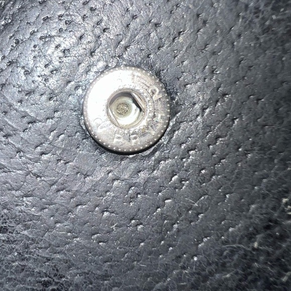 🖤Gucci Unisex Black Leather Compact Trifold Wallet | PRELOVED!!🖤✔️ - Picture 10 of 14